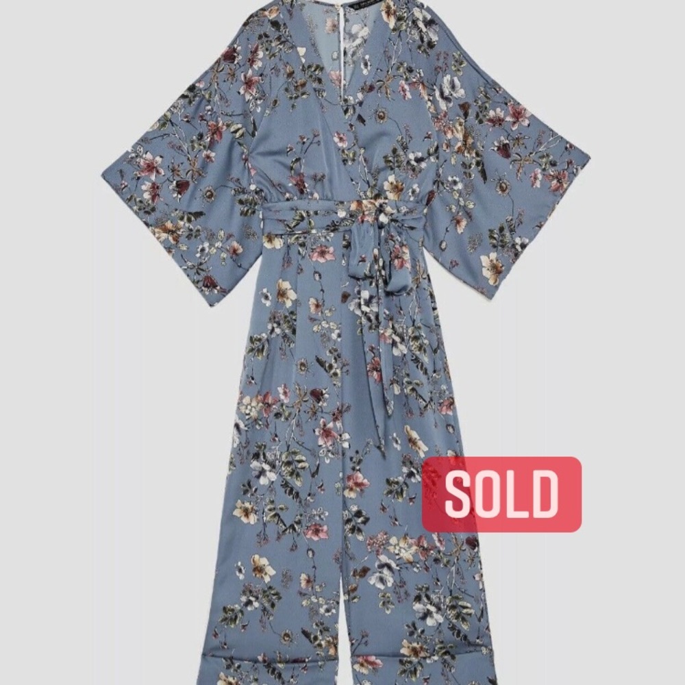 Zara Blue Floral Kimono Jumpsuit Slit Back NWT M